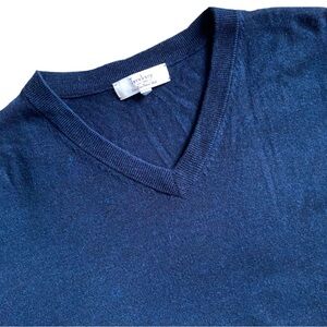 Turnbury Extra Fine Merino Wool V Neck Sweater Navy Size XXL